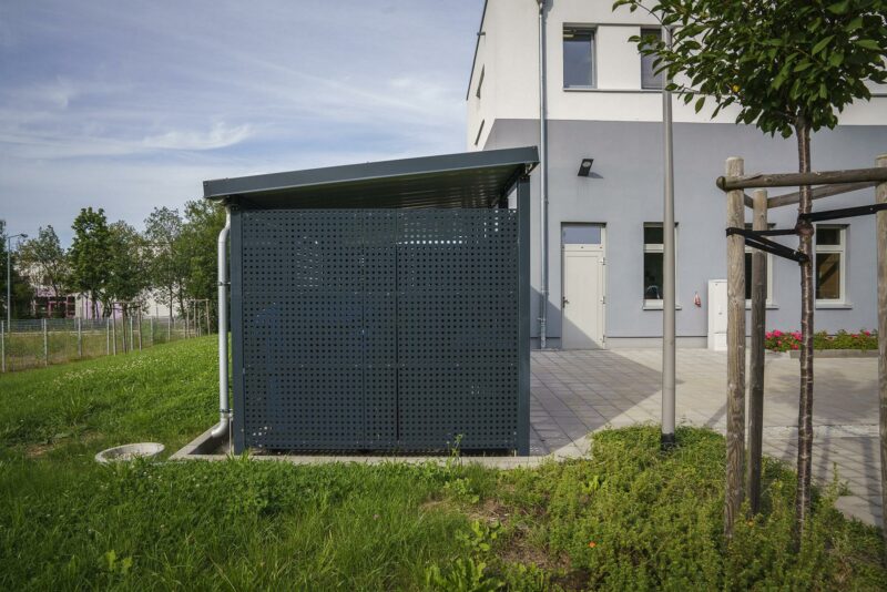 Penig, Müllhaus mit Sitzplatzüberdachung, V1804090